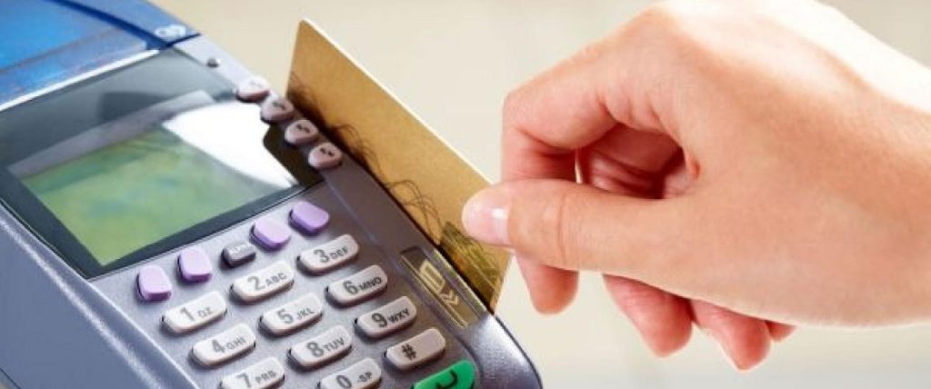 الوقود على البطاقة المصرفية في هذه المحافظات 1 180