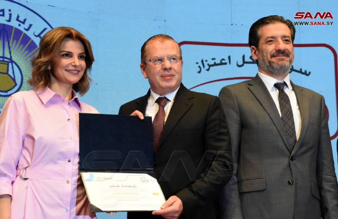 للعام الثالث على التوالي : أجنحة الشام للطيران راعٍ وداعم لملتقى الاستثمار الريادي “فرصة 2024” 7 215