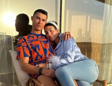 أجواء رومنسية بين رونالدو وكريستينا 1 - 1 20 275