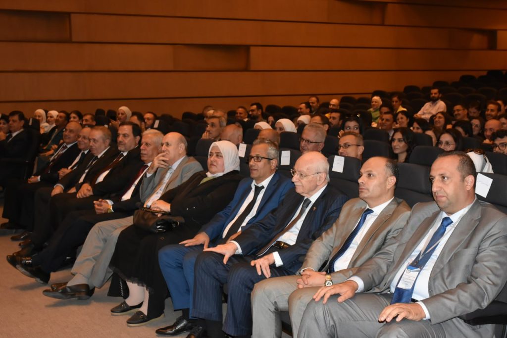 انطلقت فعاليات المؤتمر السنوي الدولي الأول للرابطة السورية للأطباء النفسيين 7 28