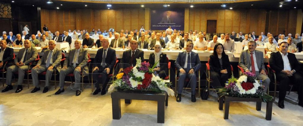 وزارة الصناعة تعمل على إصدار صك تشريعي للعمل الحرفي 1 4 1