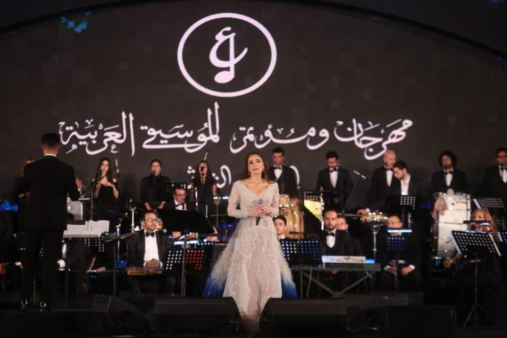 عبير نعمة تُقدم أغنية "وطني" للبنان 1 عبير نعمة