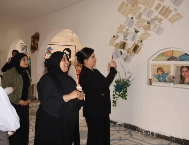 زيارة السيدة مزنة الأطرش إلى كلية الفنون الجميلة في البصرة 2025 11 مزنة الأطرش