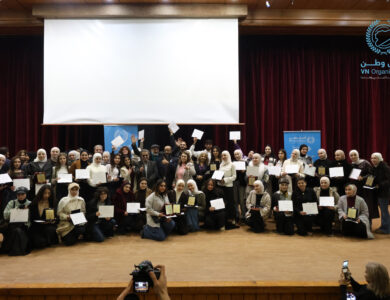 «نبض وطن»… 120 لوحة فنية من دمشق تنبض بالسلم الأهلي 62 السلم الأهلي