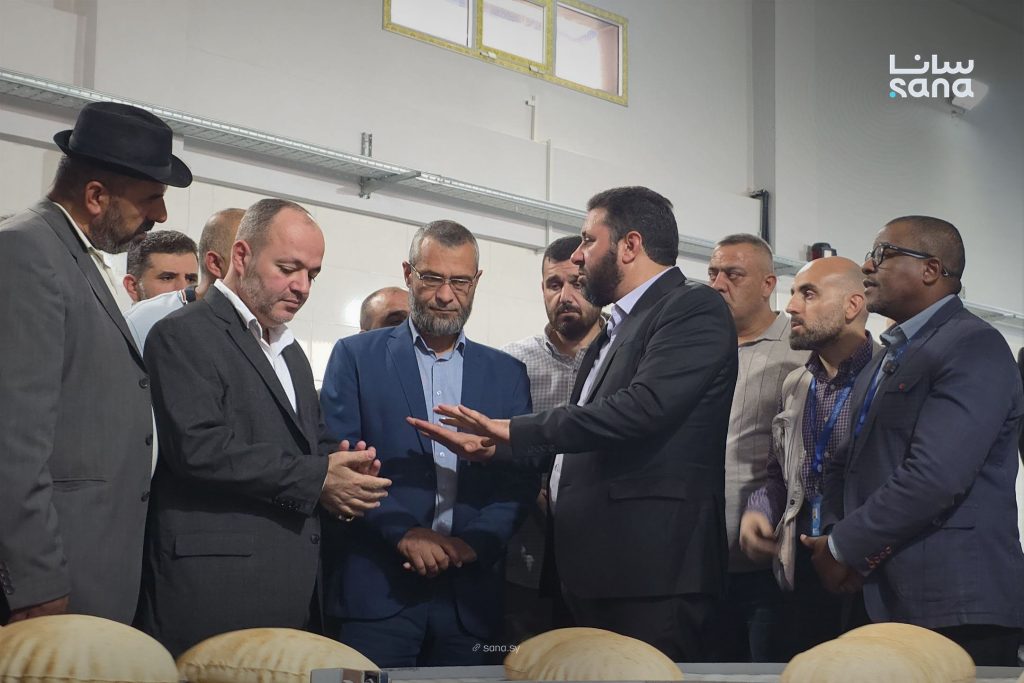 افتتاح مخبز وادي العيون في ريف حماة بعد إعادة تأهيله 1 IMG 20260620 215835 454 1024x683 1