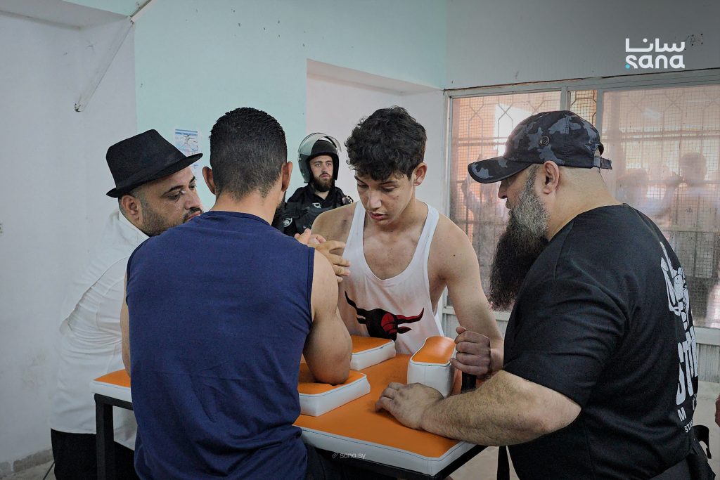 فنية القوة البدنية باللاذقية تقيم بطولة المحافظة لمصارعة الأذرع 1 20260729 121317 Copy 1 1024x683 1