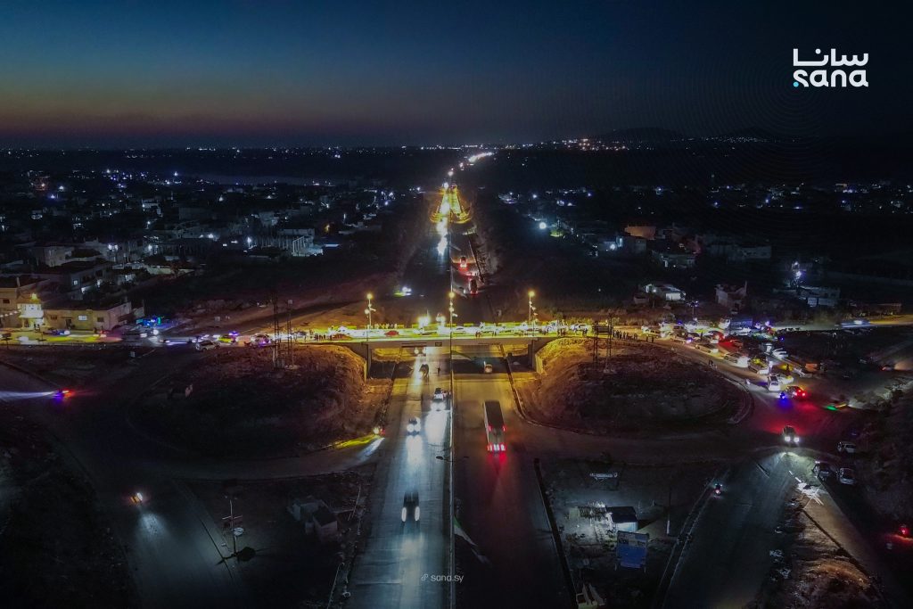 بعد خروجه من الخدمة 14 عاماً.. افتتاح جسر الإسمنت في الرستن يعيد الربط بين ضفتي المدينة 1 DJI 0162 1024x683 1