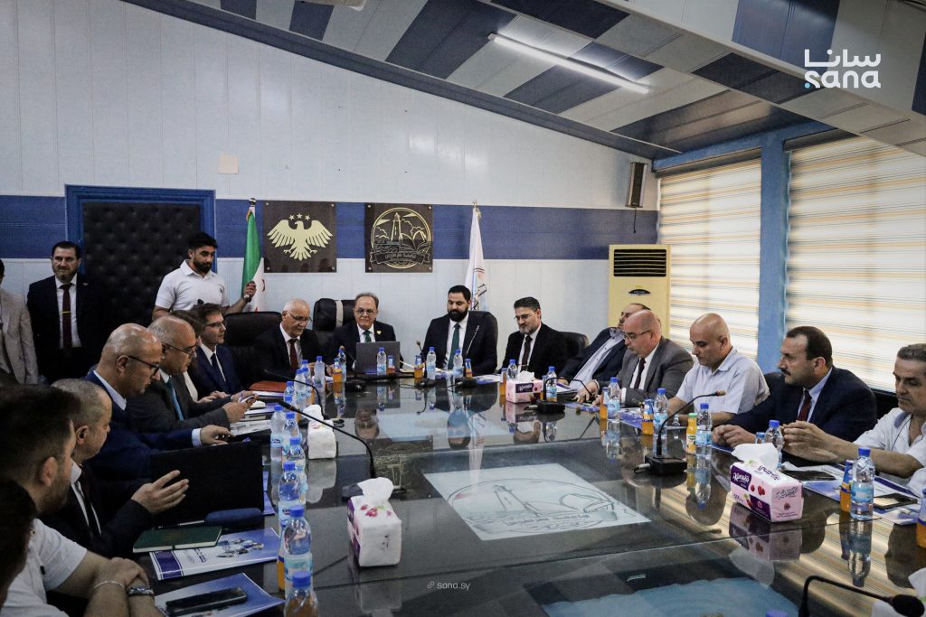 وزير التعليم العالي يبحث إطلاق مشفى طرطوس الجامعي ويؤكد استكمال مشروع الحرم الجامعي الجديد 1 IMG 6139 1024x683 1