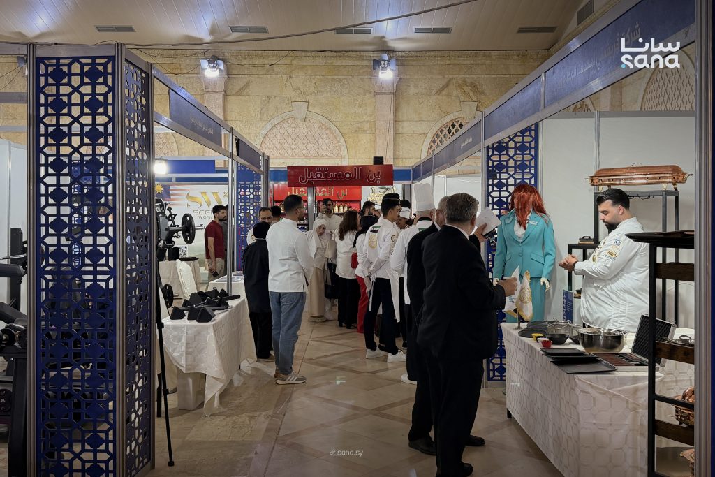 وزارة السياحة تطلق معرض "HOTUREX Syria 2026" في حلب لتجهيزات الفنادق والضيافة 1 IMG 6171 1024x683 1
