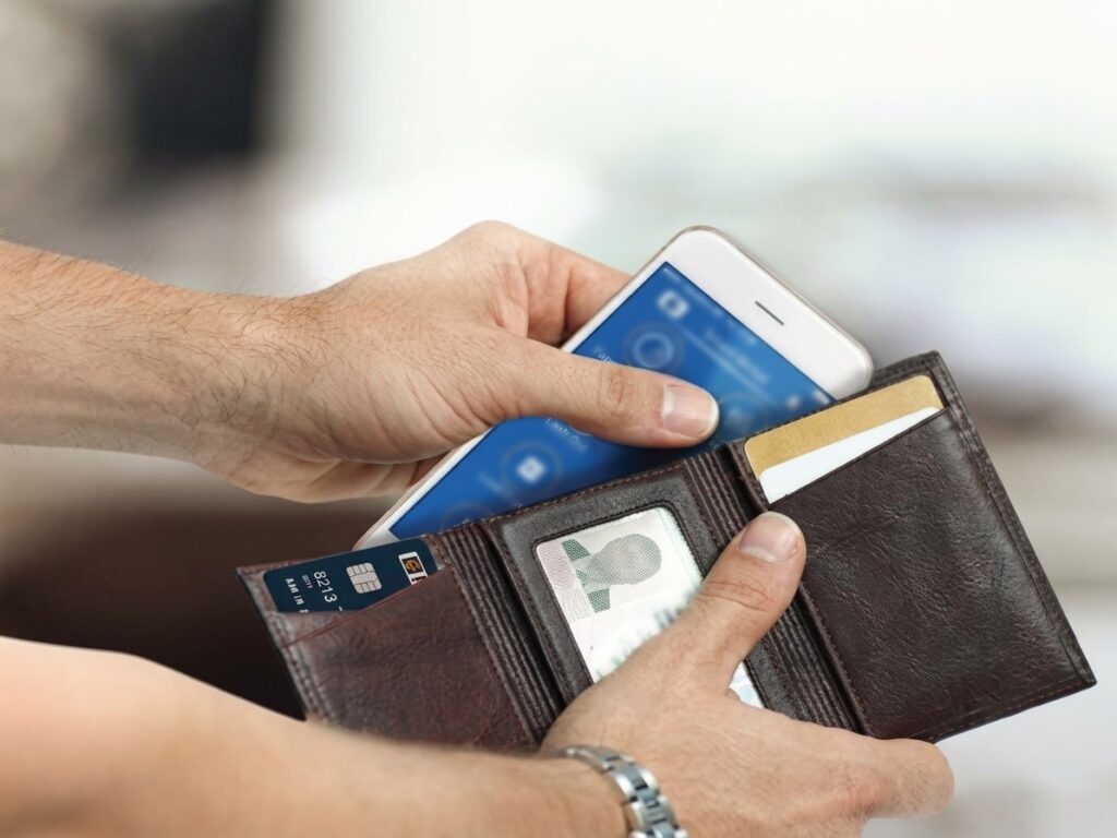 مع قرب ترخيصها.. ما فوائد المحافظ الإلكترونية وتحديات تطبيقها في سوريا؟ 1 Loh4kafd 55555