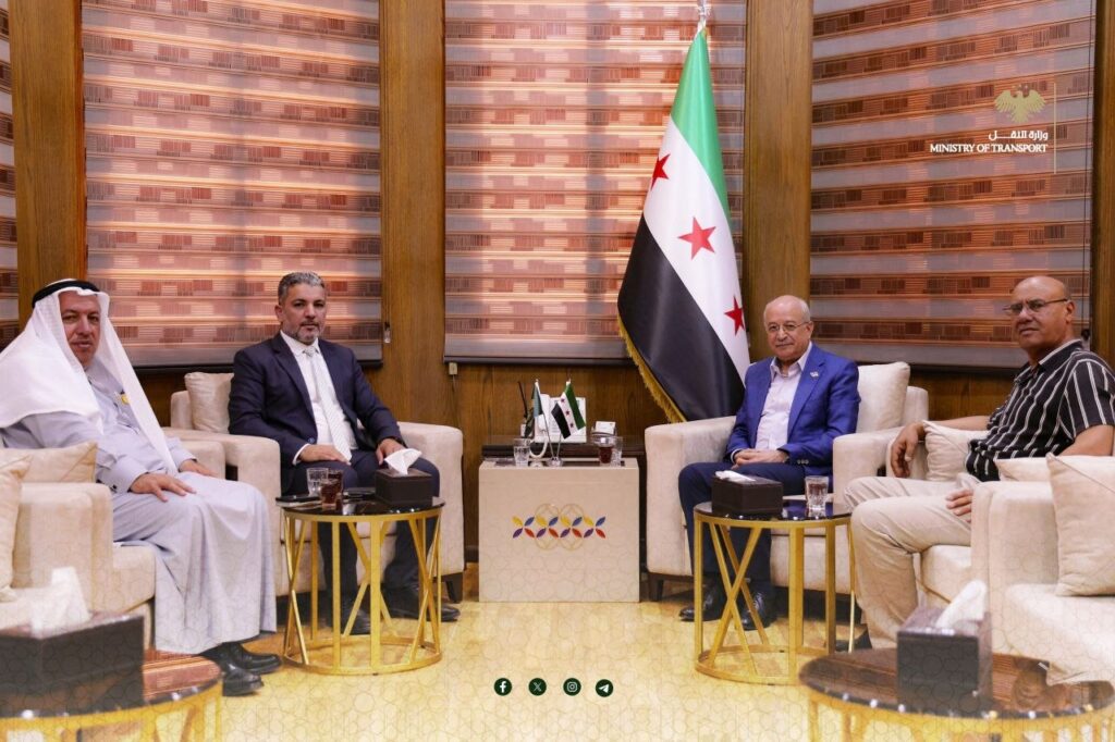 وزير النقل وأعضاء مجلس الشعب عن الحسكة يبحثون احتياجات المحافظة في قطاع النقل والطرق 1 photo 2026 07 16 21 40 16
