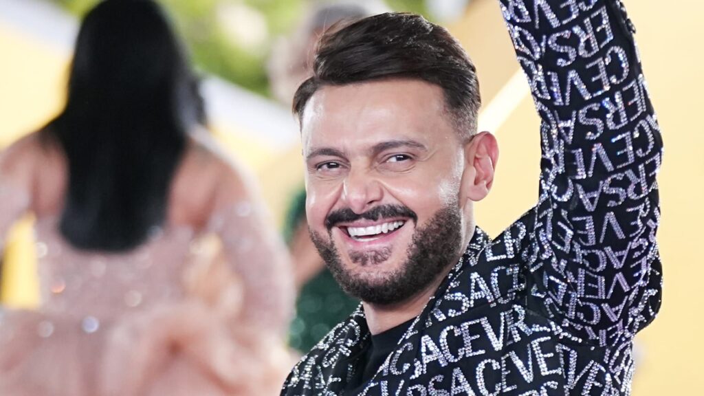 رامز جلال يربك نجوم الفن في حفل "MBC شاهد" بالصاعق الكهربائي.. (بالفيد 1 رامز جلال يربك نجوم الفن