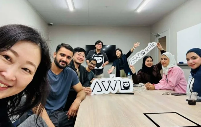 طالباً إماراتياً يتدربون لدى مؤسسات
