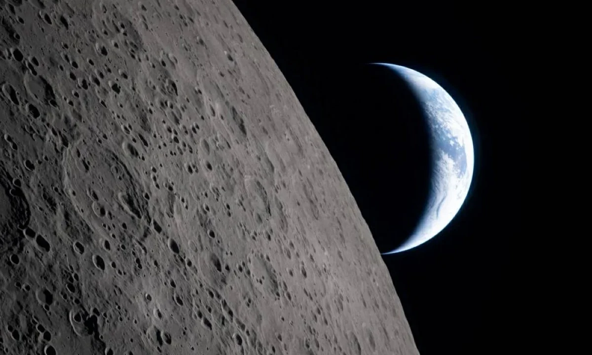 ميكروبات الأرض يمكنها البقاء حية على القمر 1 ميكروبات الأرض يمكنها البقاء حية