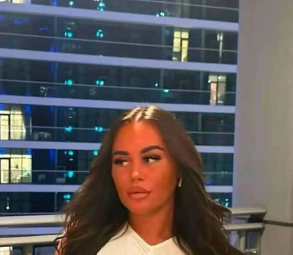 مدمنة أجهزة تسمير تُصاب بسرطان الجلد 1 مدمنة أجهزة تسمير تُصاب بسرطان