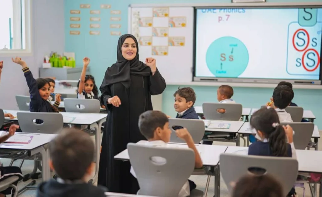 «التربية»: دوام مخفف 4 أيام للطلبة.. و«الكامل» 4 سبتمبر 1 التربية دوام مخفف أيام للطلبة