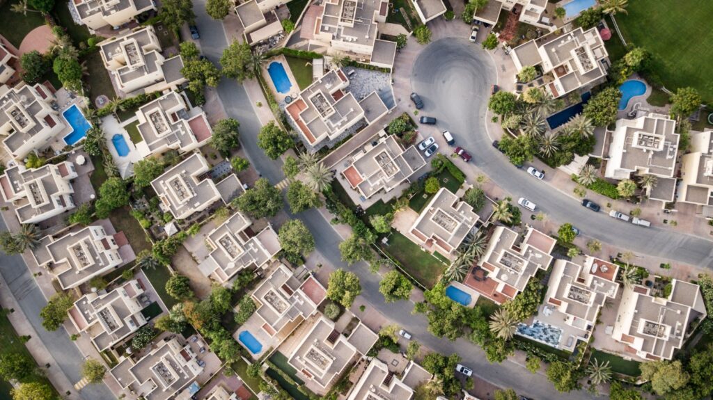 المجمعات السكنية الجديدة في سوريا.. سيولة خارجية أم سحب لمدخرات محليّة 1 المجمعات السكنية الجديدة سوريا سيولة