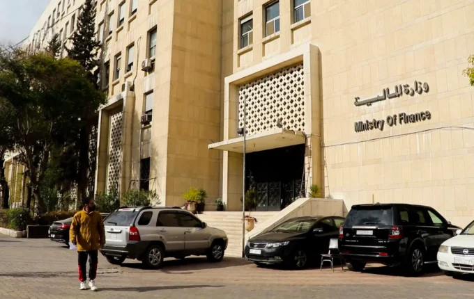 الملاحقة الوقاية تسهم اللصاقة الضريبية