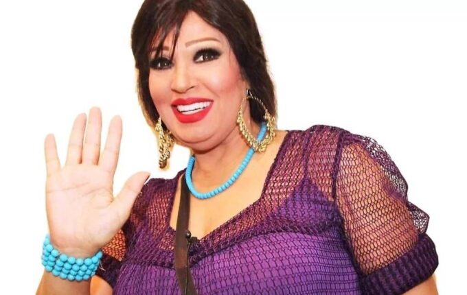فيفي عبده ترفض خضوعها لعملية