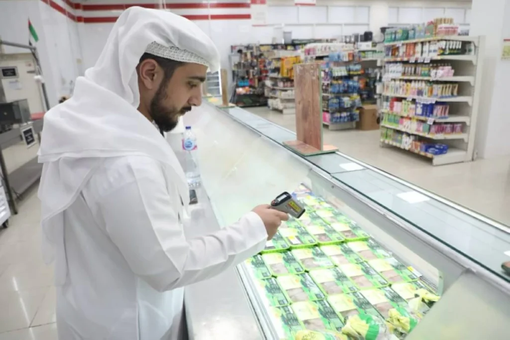 بلدية الحمرية تعزز جاهزيتها لاستقبال العام الدراسي 1 بلدية الحمرية تعزز جاهزيتها لاستقبال
