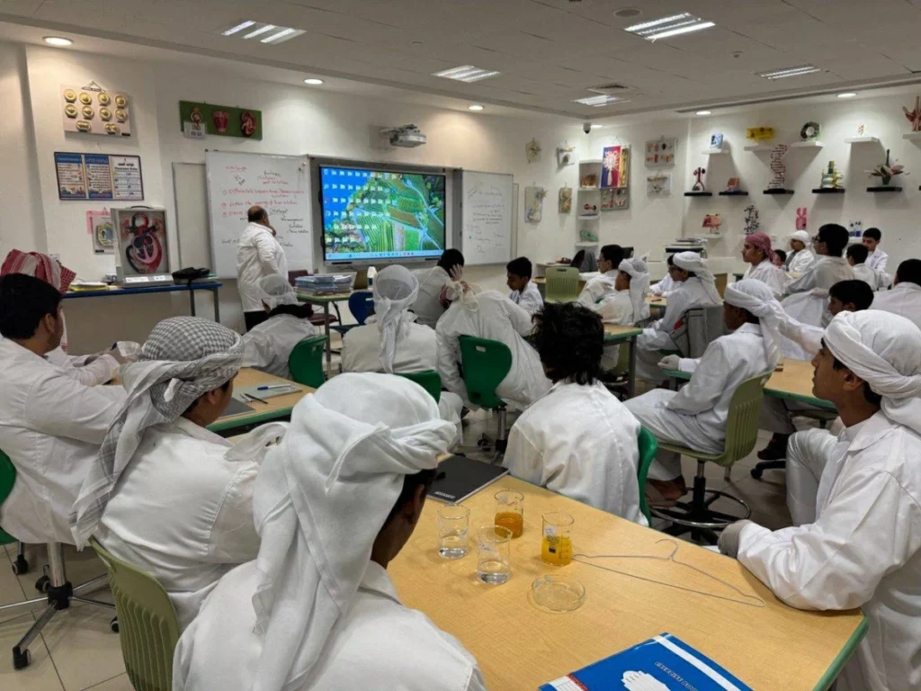 «التربية» توضح مراحل إخطار أولياء الأمور بالغياب 1 التربية توضح مراحل إخطار أولياء