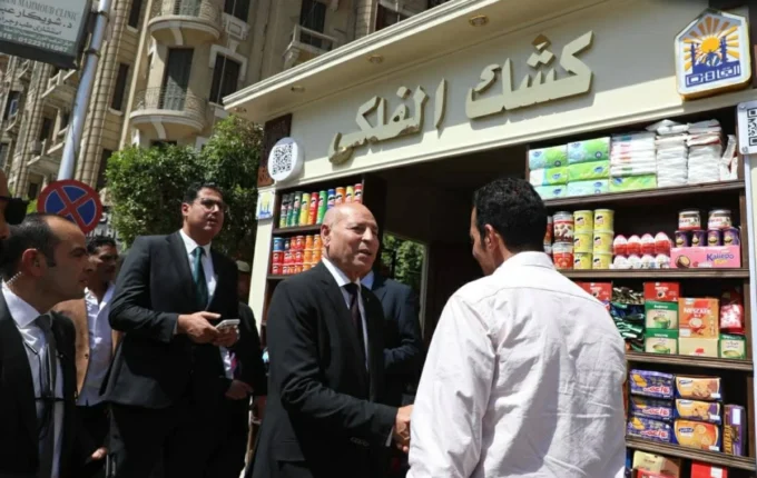 القاهرة توقف تراخيص الأكشاك الجديدة