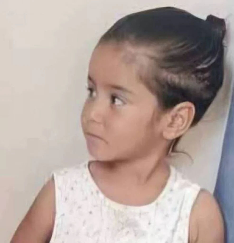 اعتقال والديها.. مأساة مصرع الطفلة جنات تثير غضباً عارماً في سوريا 1 اعتقال والديها مأساة مصرع الطفلة