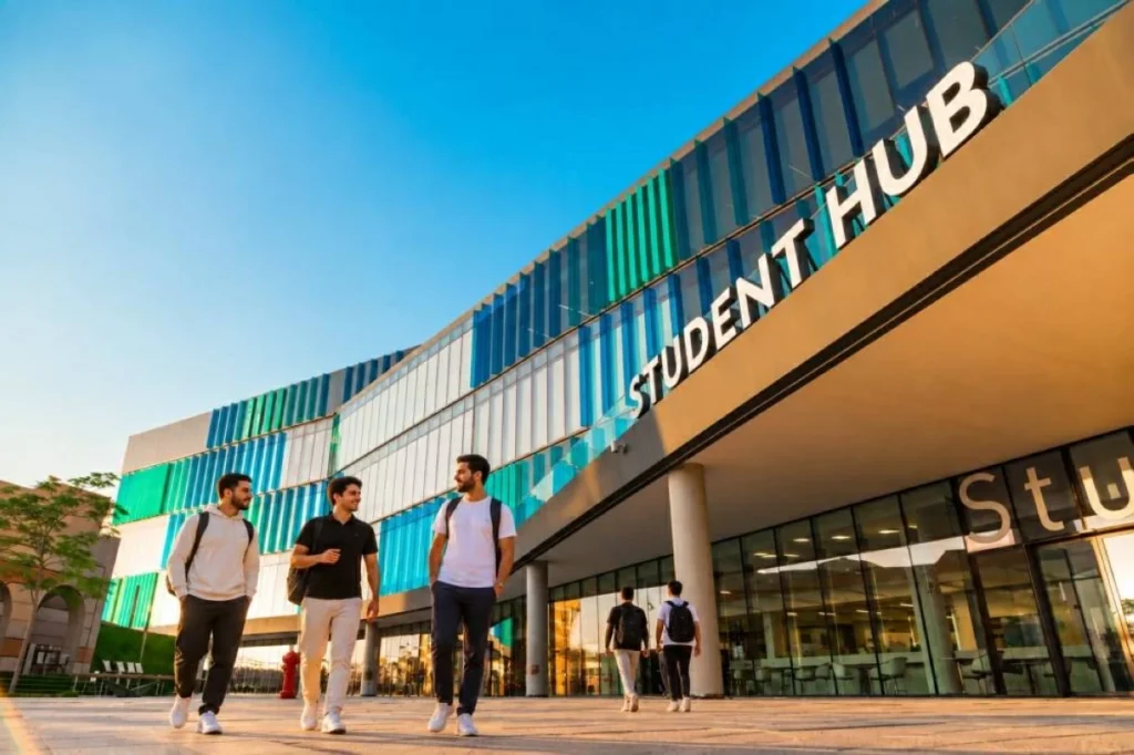 جامعة عجمان ضمن أفضل 400 عالمياً في تصنيف «التايمز» 2027 1 جامعة عجمان ضمن أفضل 400