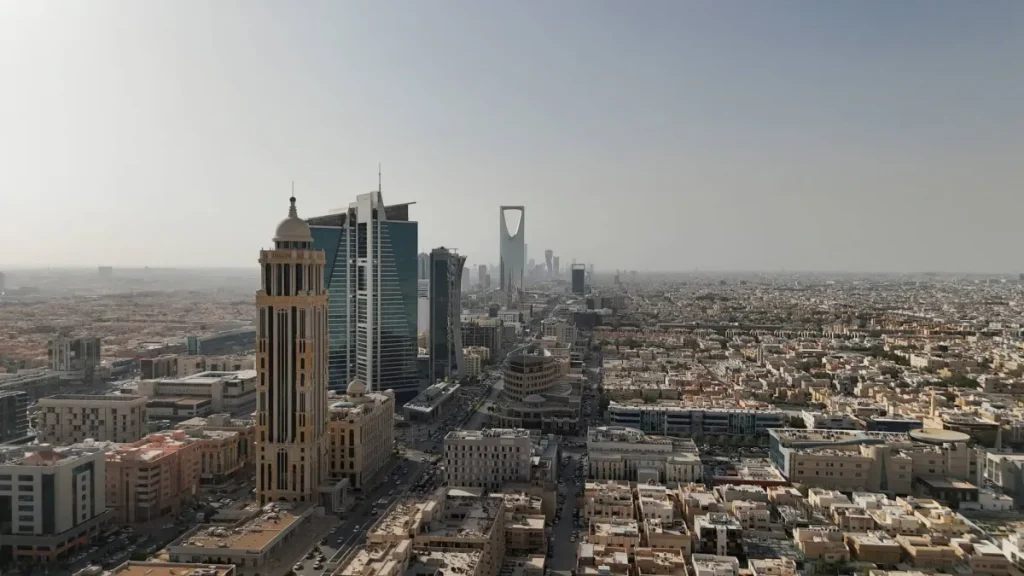 موديز ضبط الإنفاق يعزز التعافي