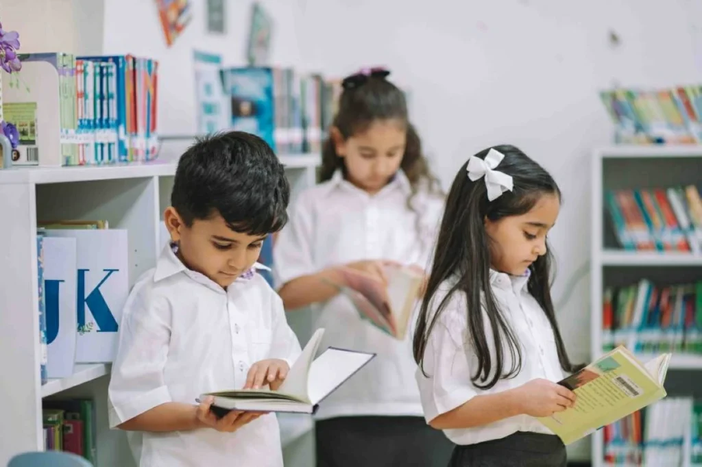 مدارس: تحديث بيانات الطلاب يعزز الفائدة التعليمية 1 مدارس تحديث بيانات الطلاب يعزز