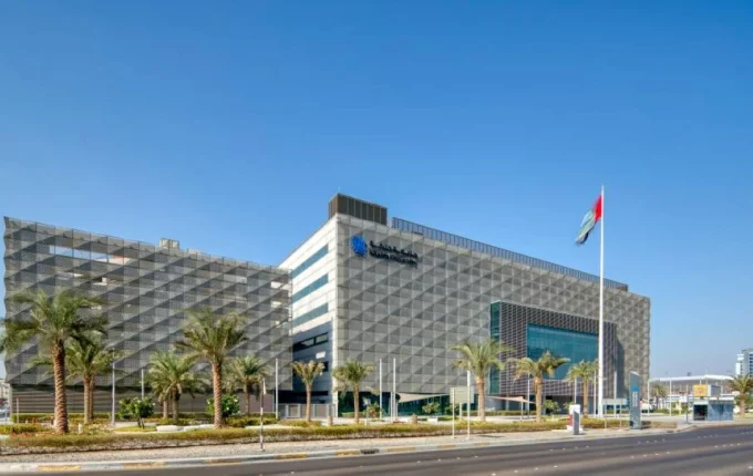 جامعة خليفة تتقدم الثانية عربياً